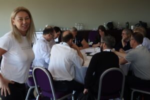 Lean Training Gamification using Paper Aeroplanes Larissa Stetsenko